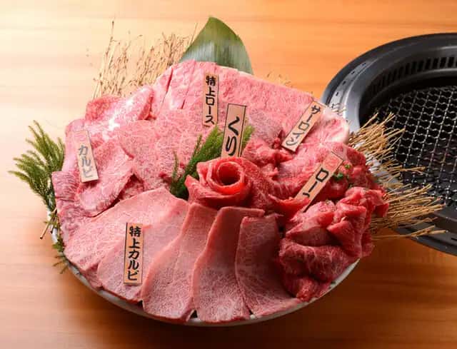 手切りだから、断面も味も違う。
